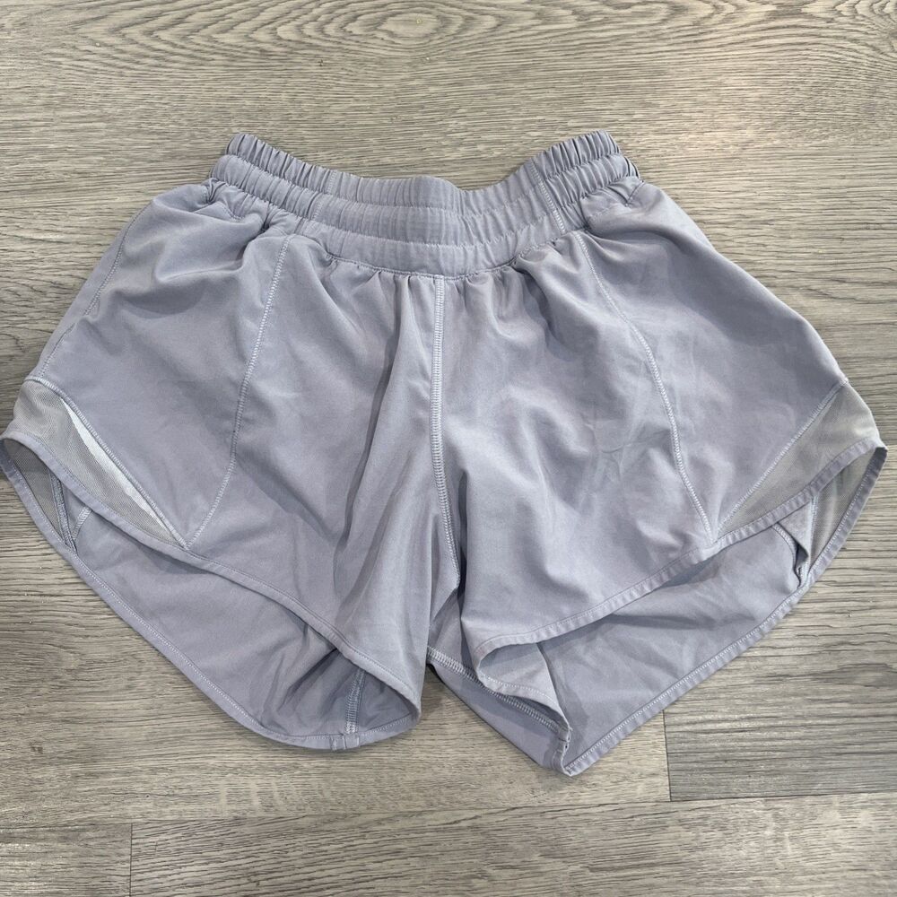 Lululemon Women's Hotty-Hot Pants 4” Light Blue Size 4